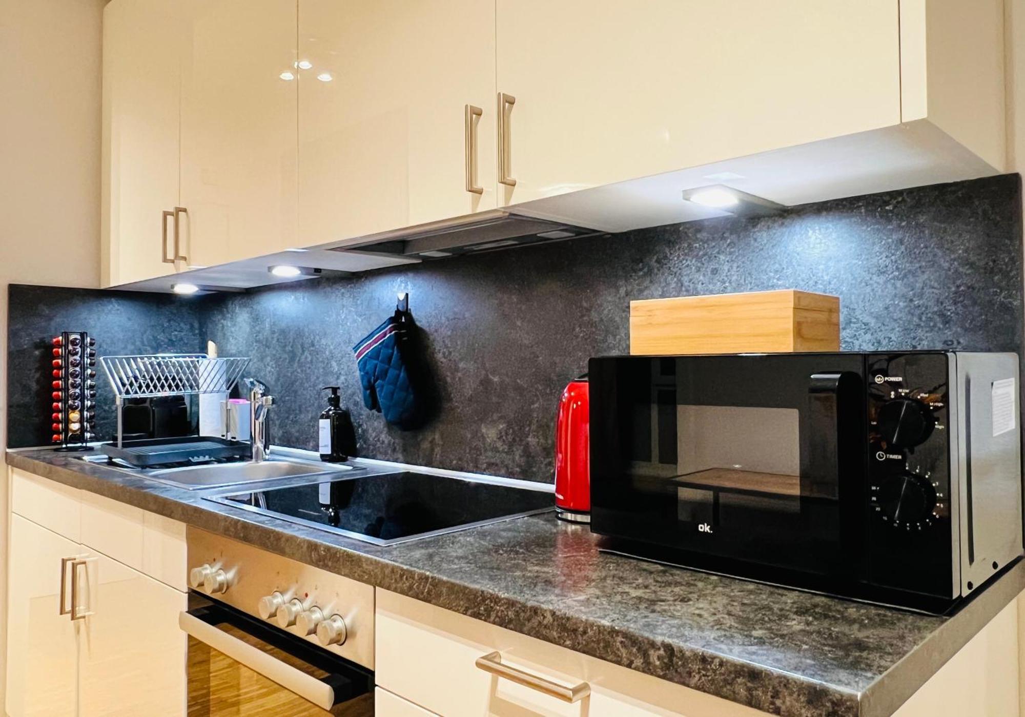 Stylish Apartment Naehe Hbf-Tiefgarage-Lift Ганновер Экстерьер фото